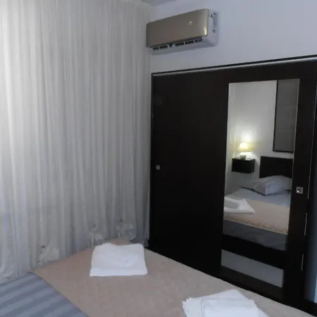 Apartment Ines 2 *