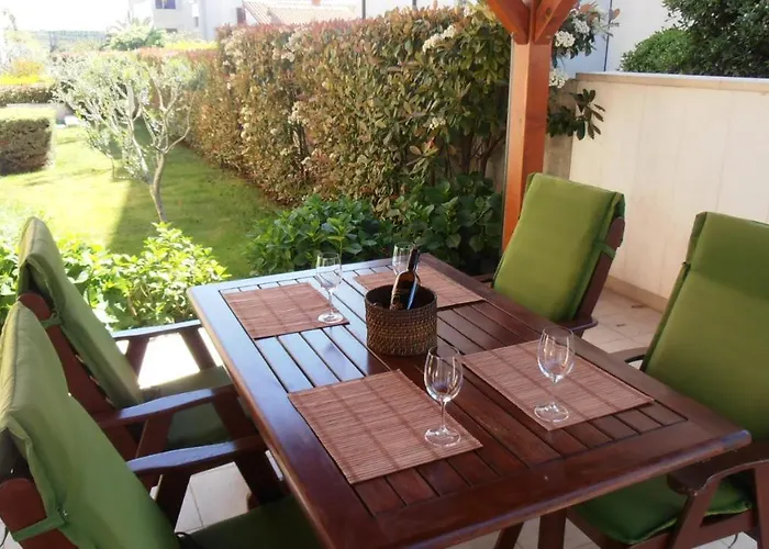 Ines 2 Apartment *