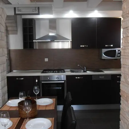 Ines 2 Apartmán *