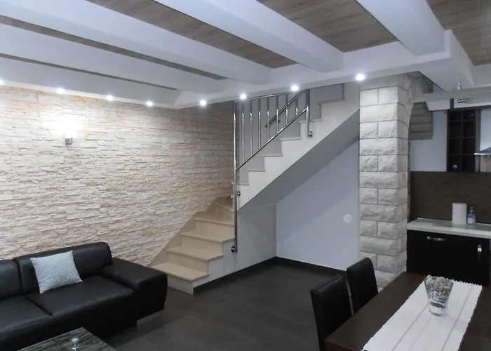 Ines 2 Διαμέρισμα *