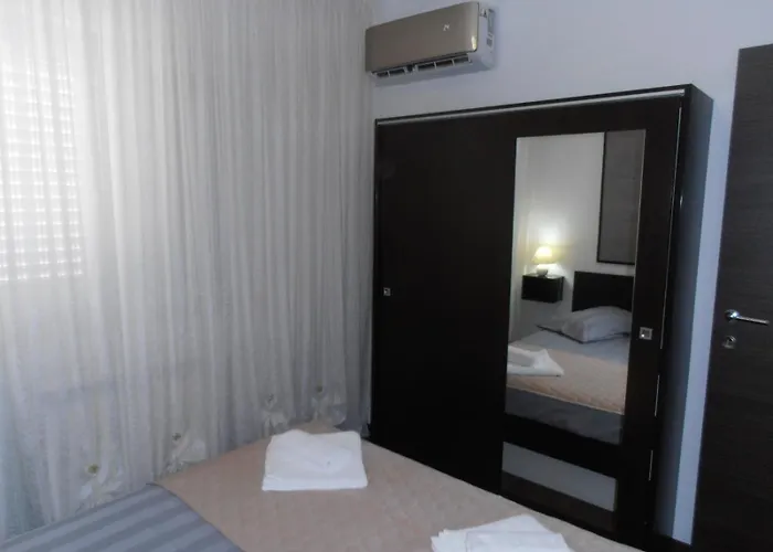 Διαμέρισμα Ines 2 *